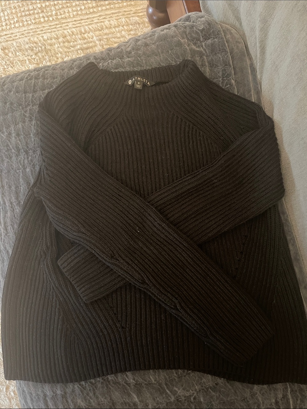 Athleta Men's Black Ribbed Crewneck Sweater - Classic Knit